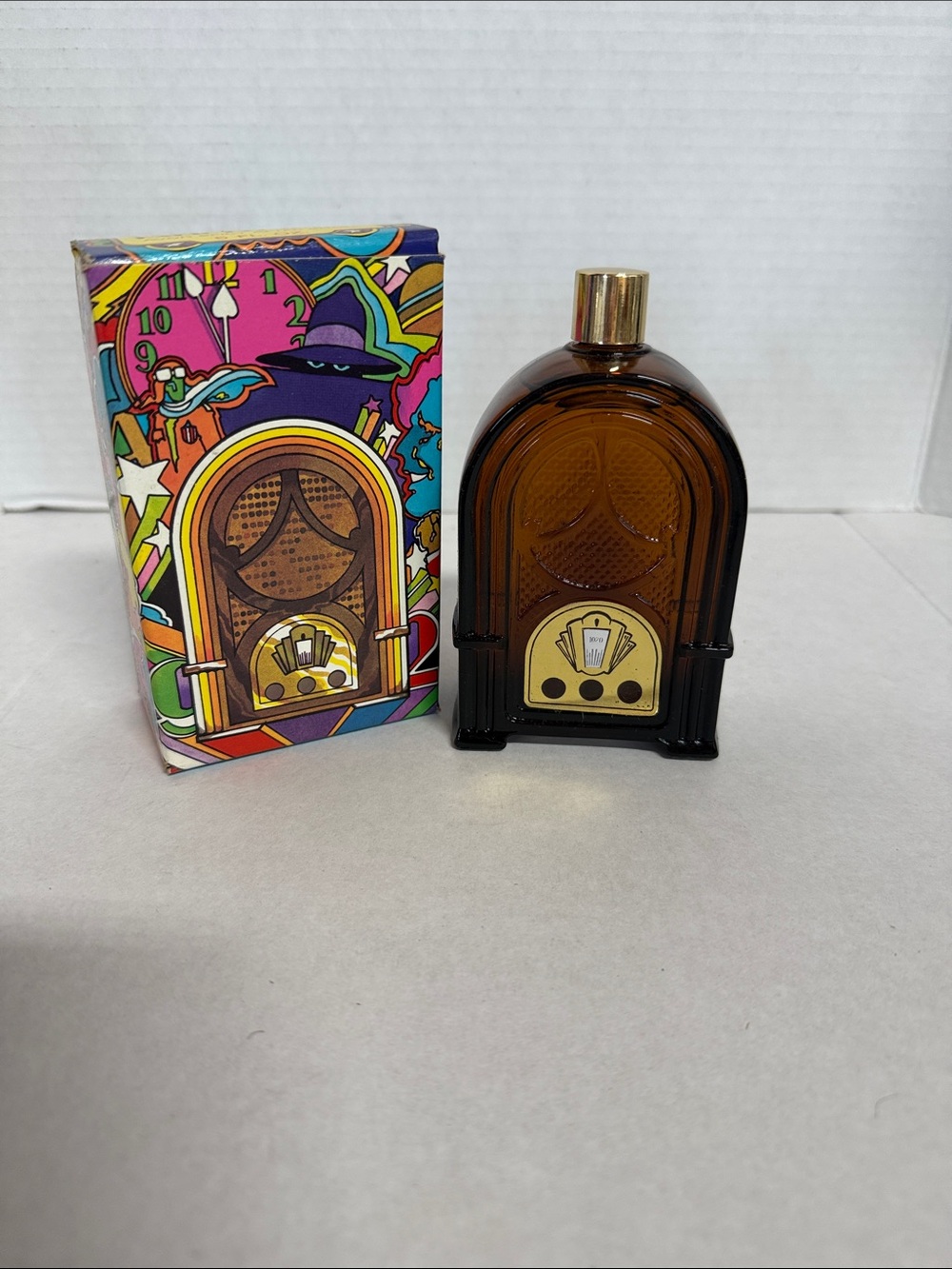 Vintage 70’s Avon Men Grooming Shaving Cologne Bottle Radio NOS